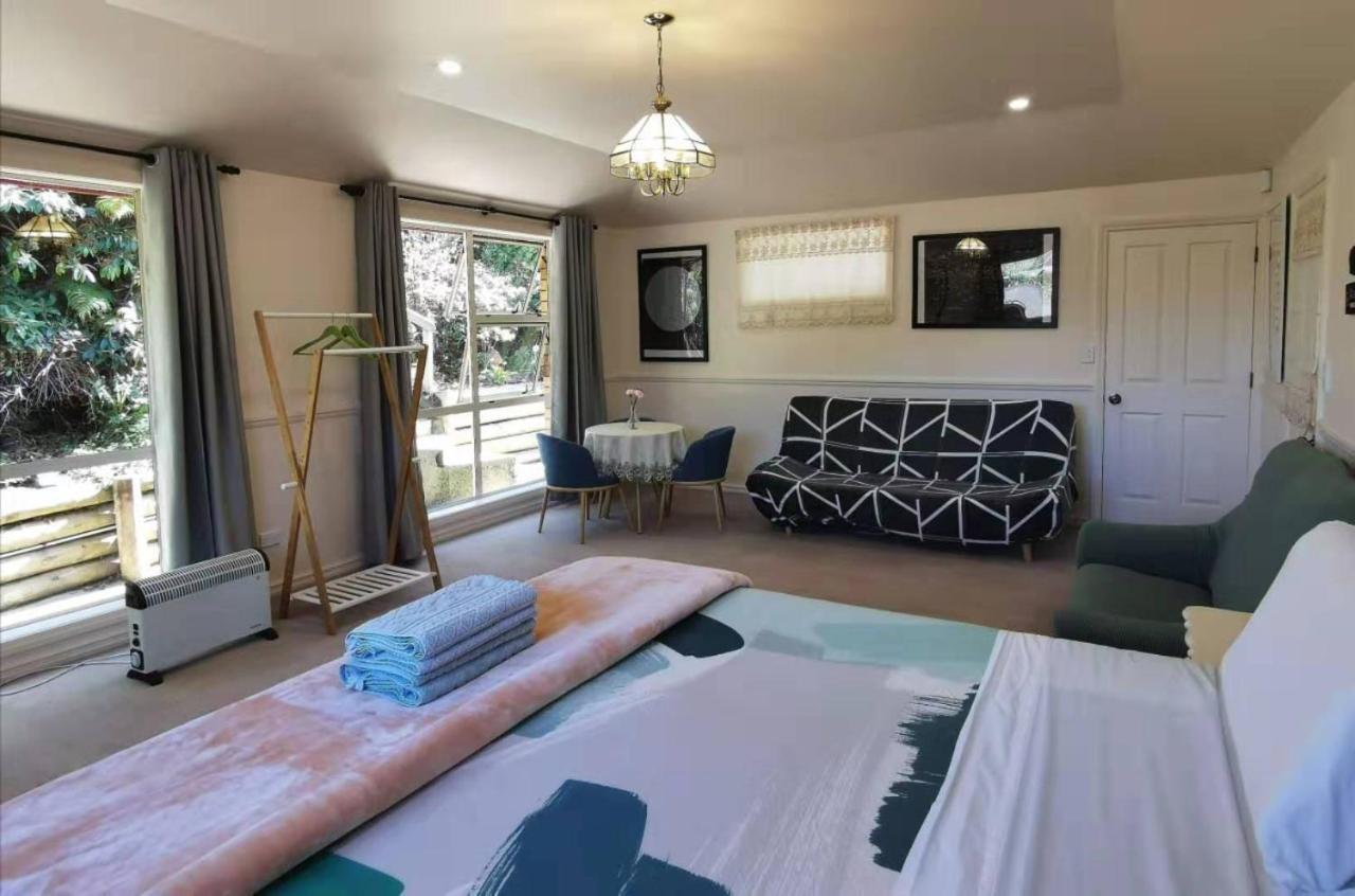 Large Private Room In Modern Stylish House Dunedin Exterior photo