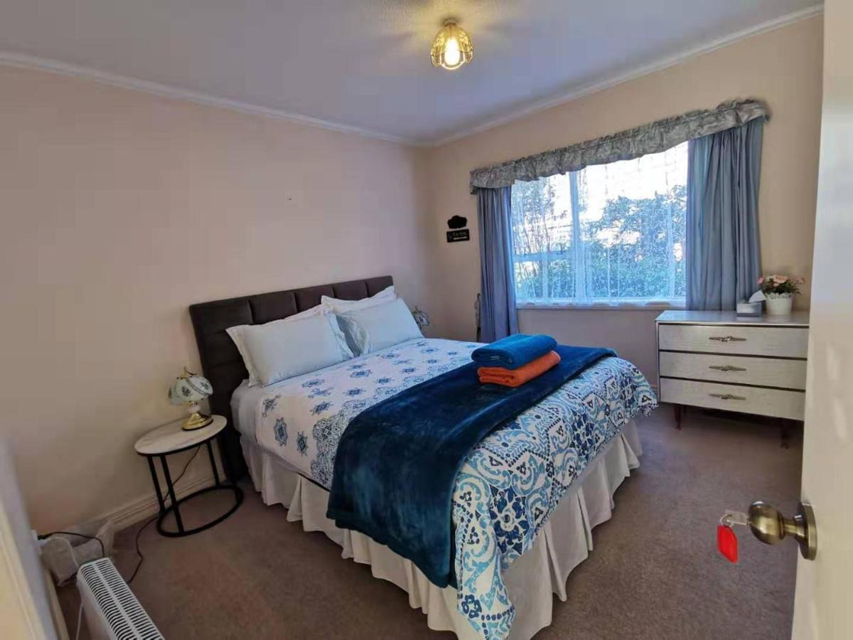 Large Private Room In Modern Stylish House Dunedin Exterior photo